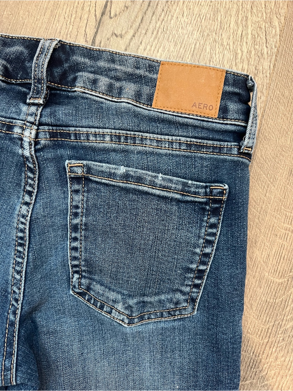 Aeropostale mid rise Straight leg blue Jeans - Picture 5 of 8